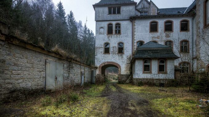 Lost Places Touren im Harz - Die Johanniter Heilstätte