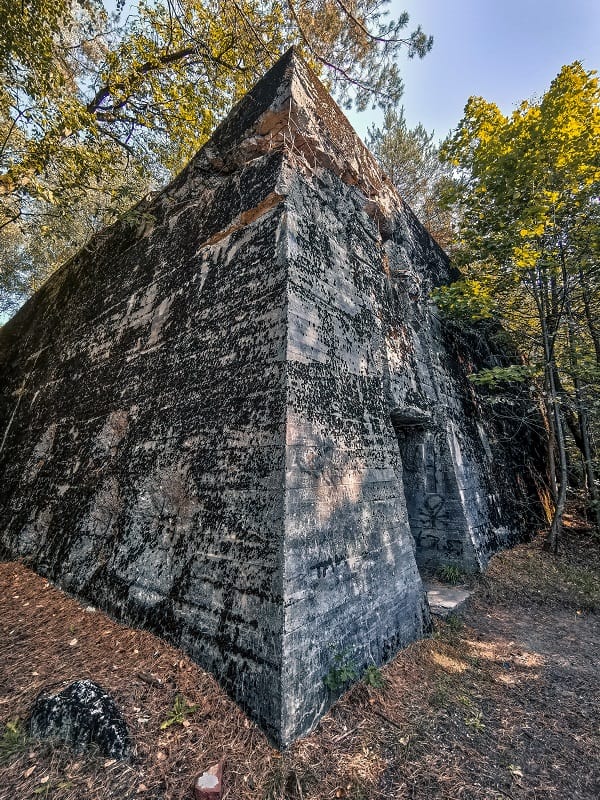 Himmler-Bunker-Doppelte Pforten in die Geschichte