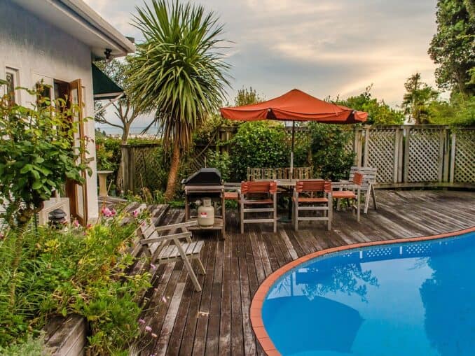 Poolurlaub-Pauschalreise