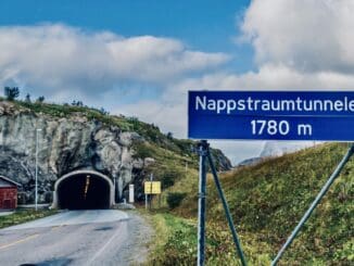 Tunnel bei Napp auf den Lofoten